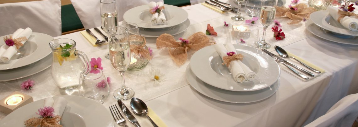 <p>Svatební tabule - catering Prachatice</p>